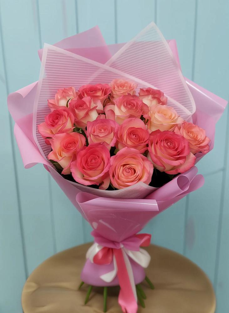 Букет 15 Розовых роз Равель в Бижбуляк