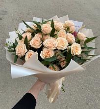 Букет Кремовые розы Латте в Бижбуляк