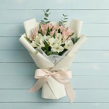 Букет цветов из:  Альстромерии в Бижбуляк