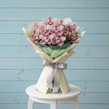 Букет цветов из:  Орхидеи и Розы в Бижбуляк