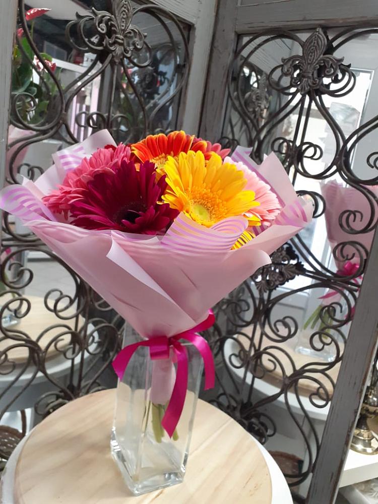 Букет цветов из: Герберы в Бижбуляк