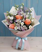 Букет цветов из:  Лизиантусы, Розы, Альстромерии и Гипсофила в Бижбуляк