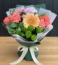 Букет цветов из:  Гвоздики, Розы, Герберы и Хризантемы #REPLACE_PRED# Бижбуляк