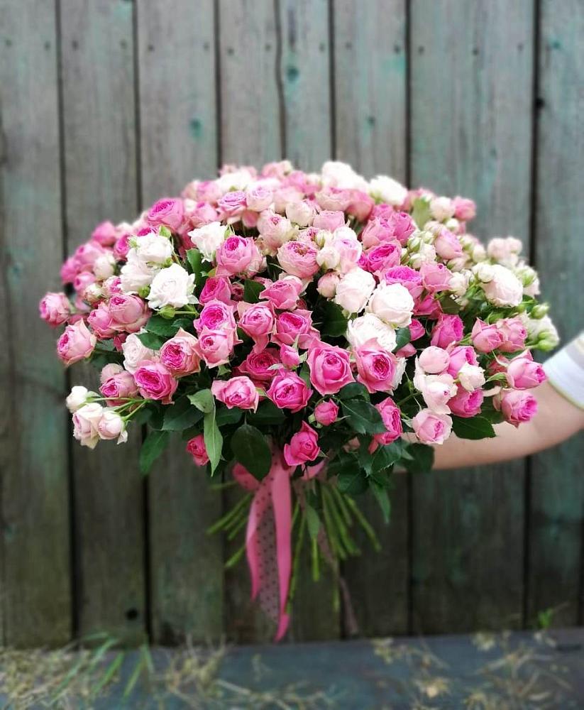 Букет Розовые кустовые розы Натали и Лав Лидия в Бижбуляк