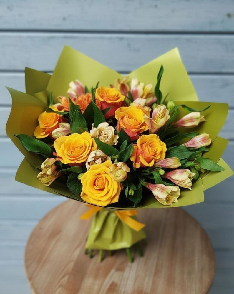 Букет цветов из: Альстромерии и Розы в Бижбуляк